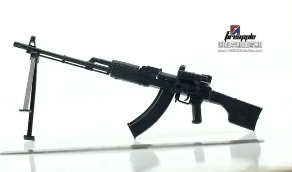 1:6 Scale RPK-74 Model Gun for Action Figures - Image 3