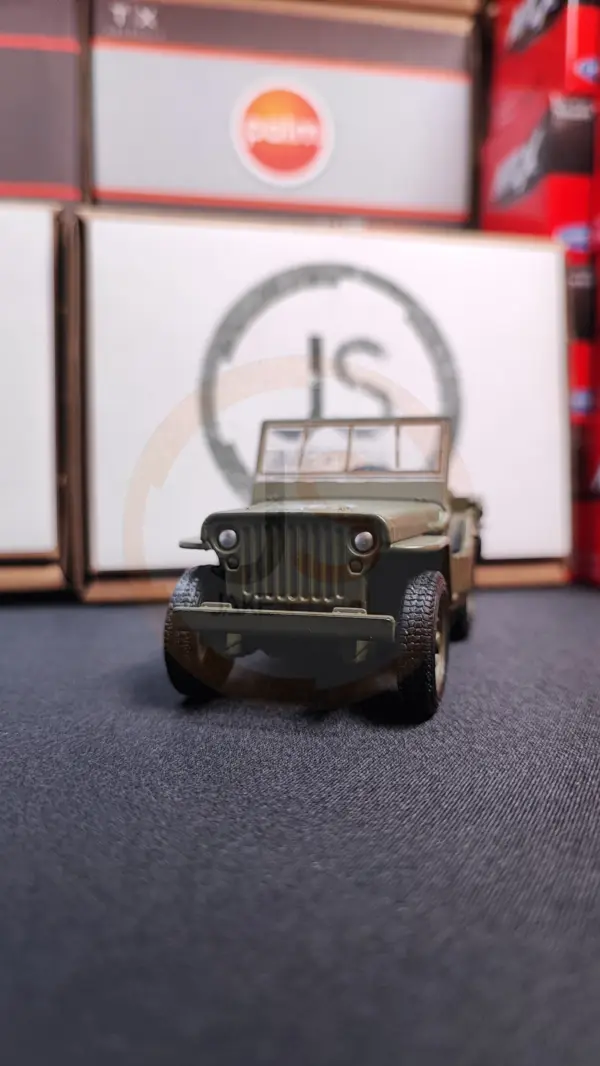 Welly Jeep Willys Scale Model with Rubber Tires - Image 17