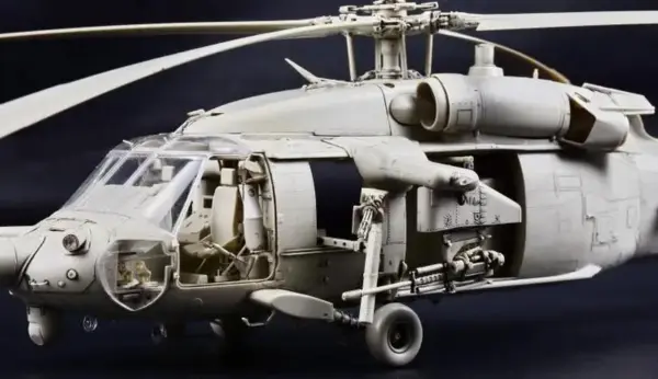 1/35 MH-60L Blackhawk Model Kit with Figures - Image 4