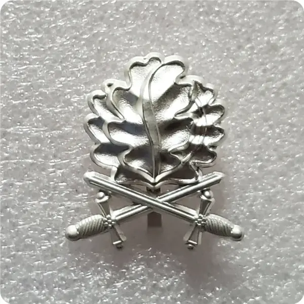 Antique Copper Oak Leaves Brooch Pin - Image 6