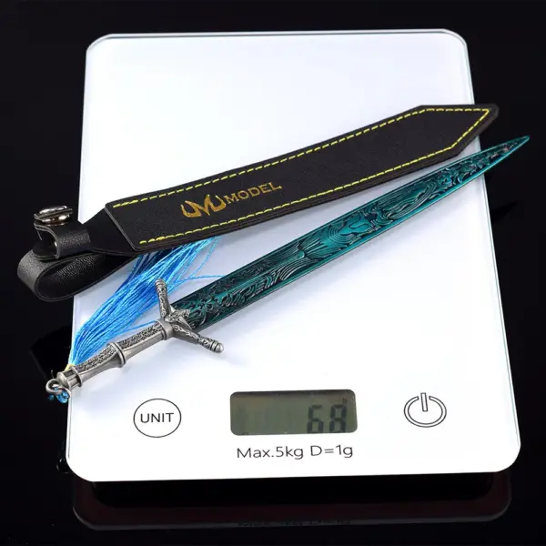 Eldenn Game Divine Moonlight Greatsword Model - Image 4