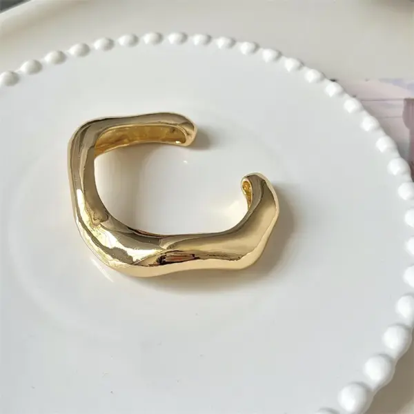 Irregular Zinc Alloy Cuff Bracelet for Women - Image 7
