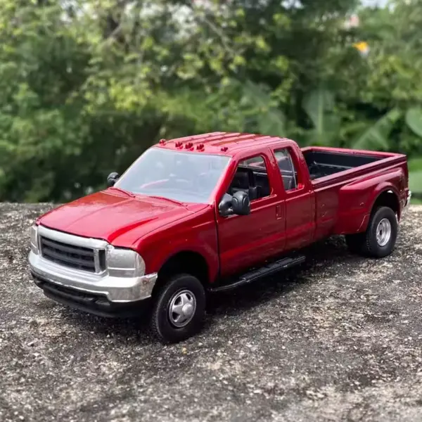1:32 Scale Red Ford F350 Diecast Truck Model - Image 7