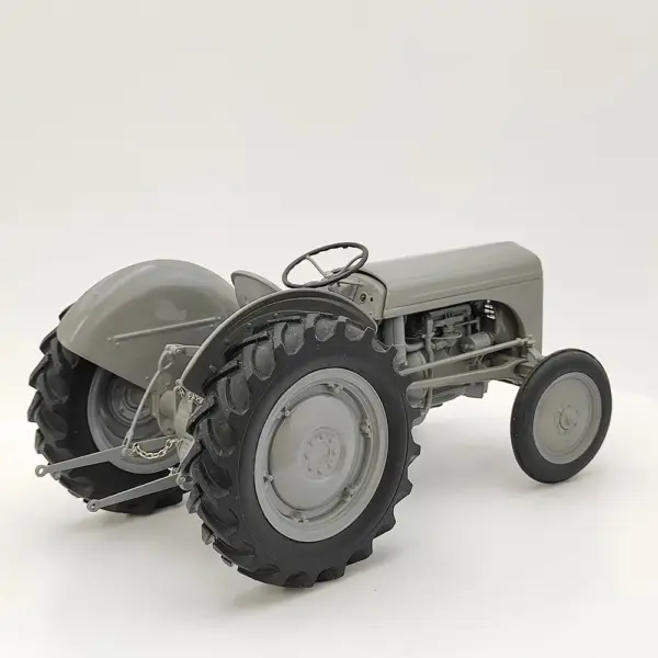 Diecast 1/16 Uh Ferguson TEA20 Tractor Model - Image 5