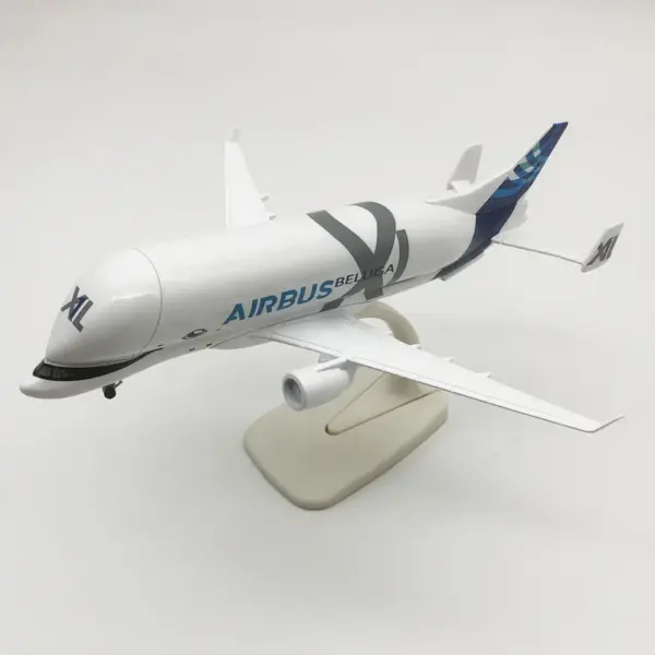 20CM A330 Beluga Whale Model Airplane - Image 2