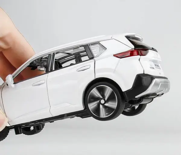 1:32 Alloy Metal SUV Toy Car Model - Image 3