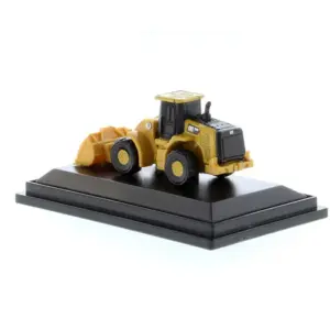 S303890bebb8c445fac431a028bc27913d