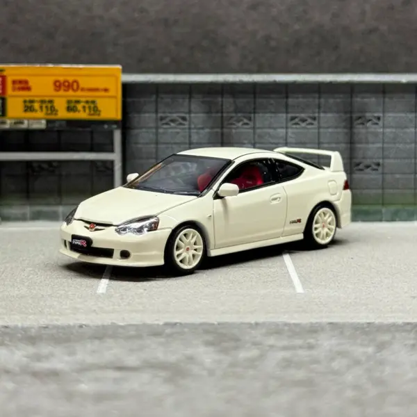 Honda Integra Type R DC5 Diecast Car Model - Image 7