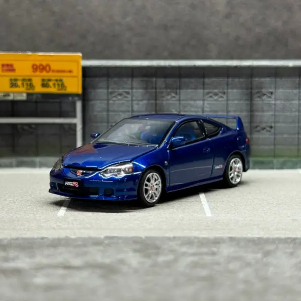 Honda Integra Type R DC5 Diecast Car Model - Image 8