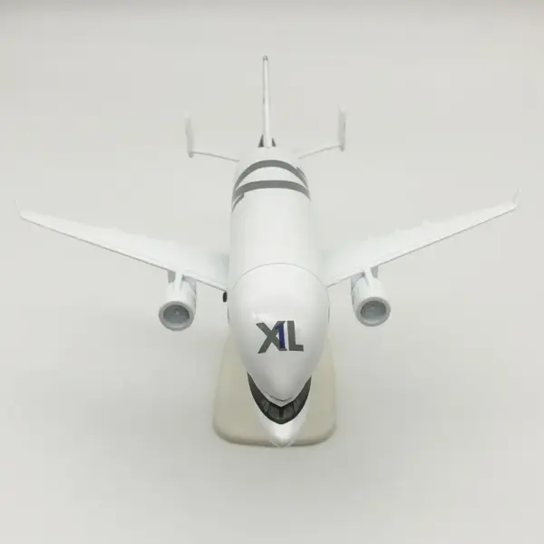 20CM A330 Beluga Whale Model Airplane - Image 5