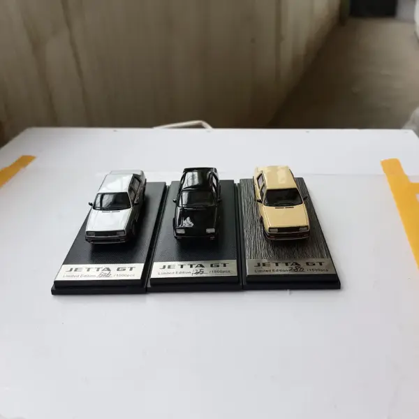 Jetta GT Diecast Model 1:64 Scale Collector - Image 2