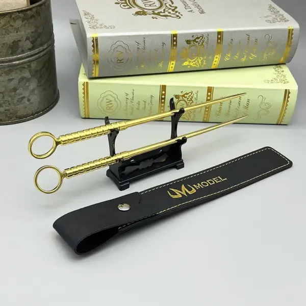 Golden Needle Stiletto Model from Spy x Family - Image 4