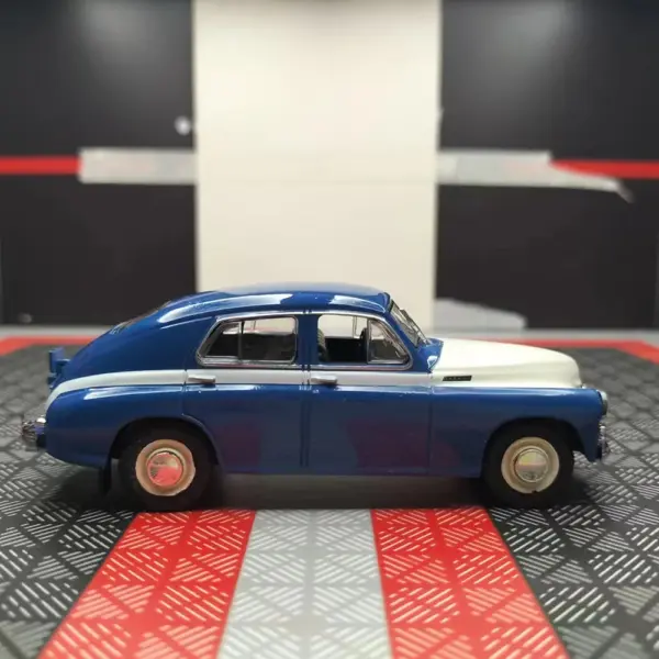 Soviet GAZ 1946 M20B Alloy Car Model 1:43 - Image 4
