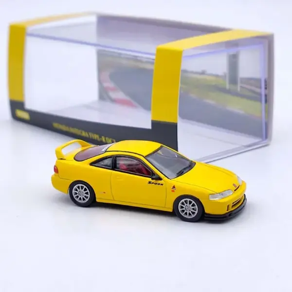 Honda Integra Type-R DC2 1:64 Scale Model