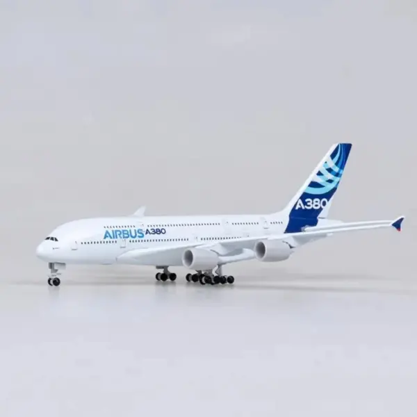18CM Alloy A380 Airplane Model Toy - Image 2