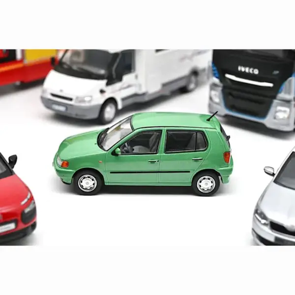 1:43 Scale Polo Third Generation Alloy Model - Image 3