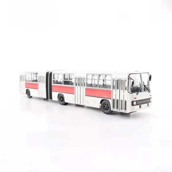 Soviet Ikarus-280 1:43 Scale Alloy Model - Image 3