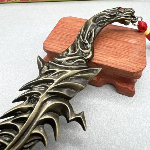 Reduvia Dagger Metal Replica 21cm Ornament - Image 3