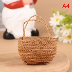 Mini Straw Handbags for Dollhouse Decor 40 S76c9d8e96aa347da9ea4b65aa524d9e4f