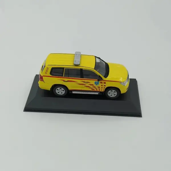 Toyota Land Cruiser 200 1:43 Alloy Model - Image 3