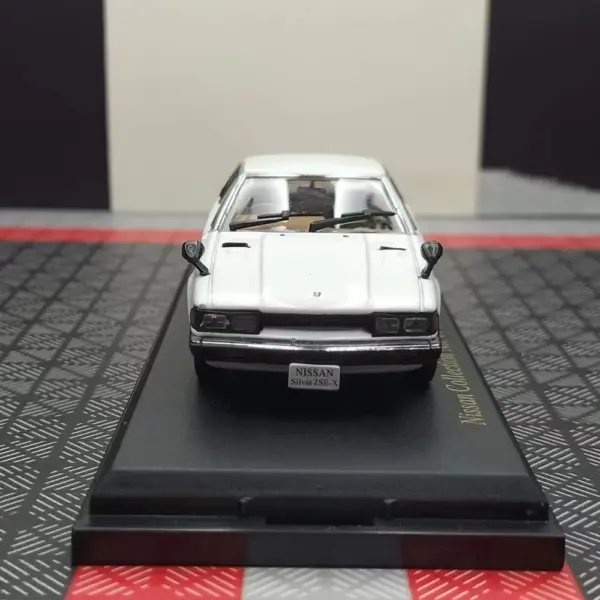 Nissan Silvia Zse-x 1979 Diecast Model 1:43 - Image 3