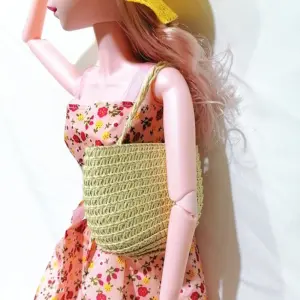 Mini Straw Handbags for Dollhouse Decor 35 S8f5627fcee654c2dbf32a0c4bd34dbc48