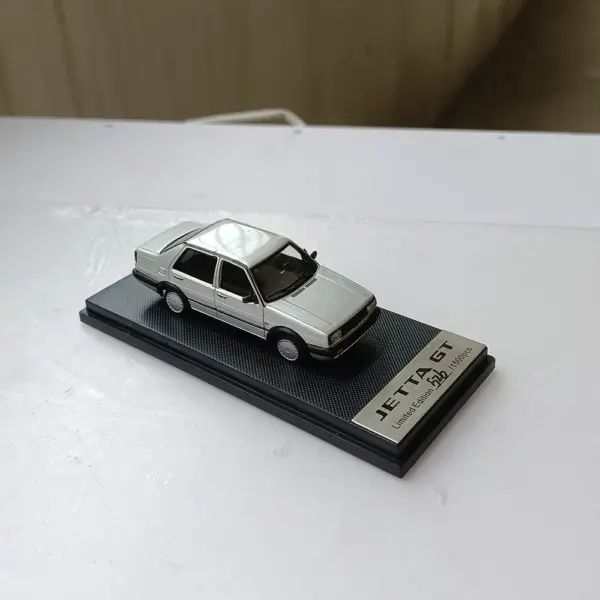 Jetta GT Diecast Model 1:64 Scale Collector - Image 3