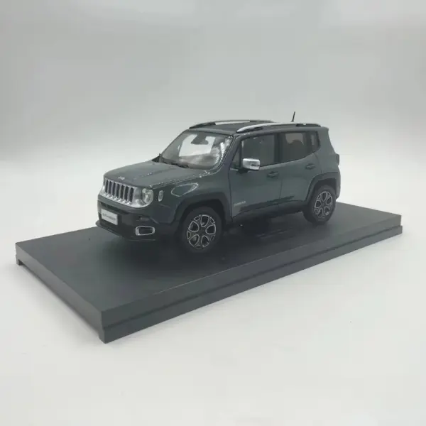 Die-cast 1:18 Jeep Renegade Alloy Model - Image 2