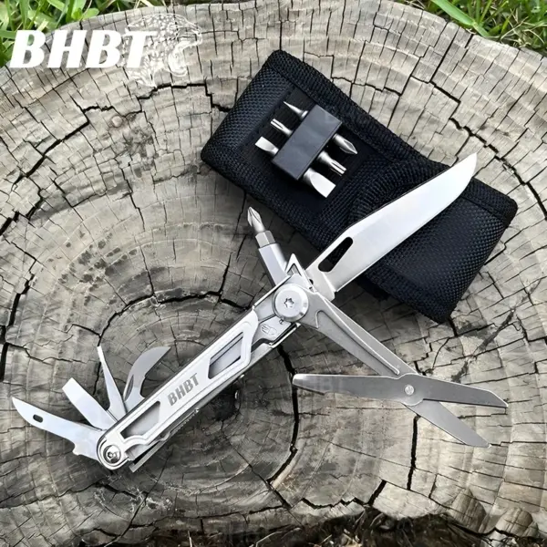 Portable Multi-Tool Knife for Outdoor Use - Image 2