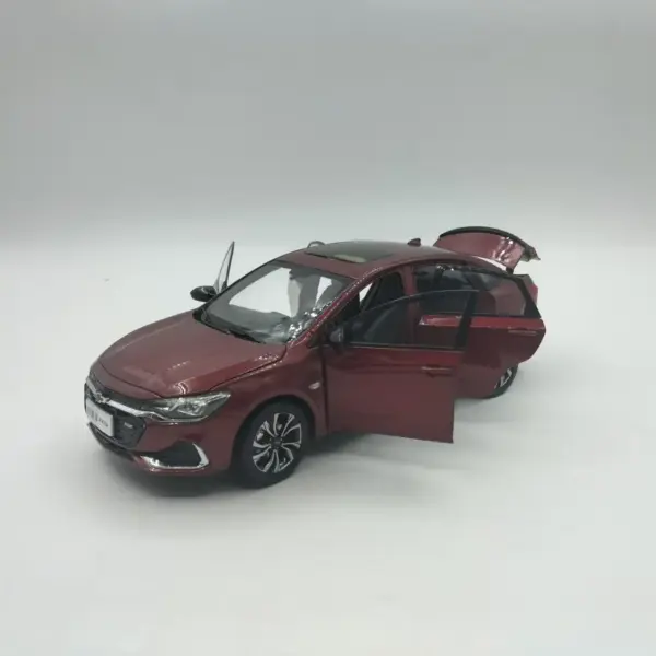 Chevy Cruze RS Sedan 1:18 Scale Model - Image 6