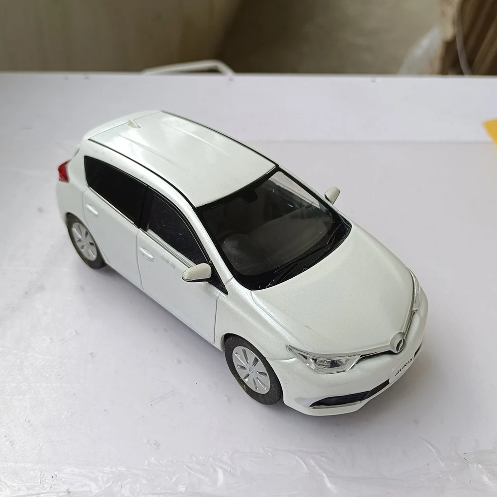 Toyota Auris 1:30 Scale Alloy Model Car 2 Toyota Auris 1:30 Scale Alloy Model Car - Image 2