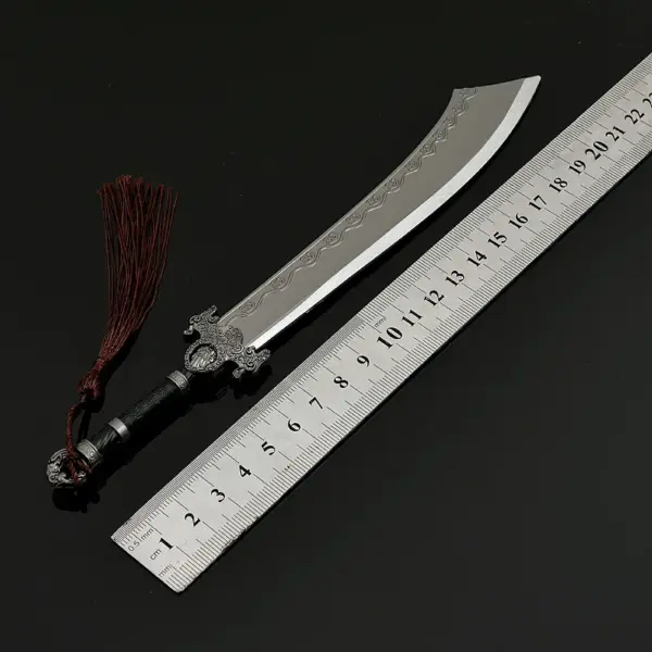 22cm Alloy Dashing Youth Broadsword Model - Image 3