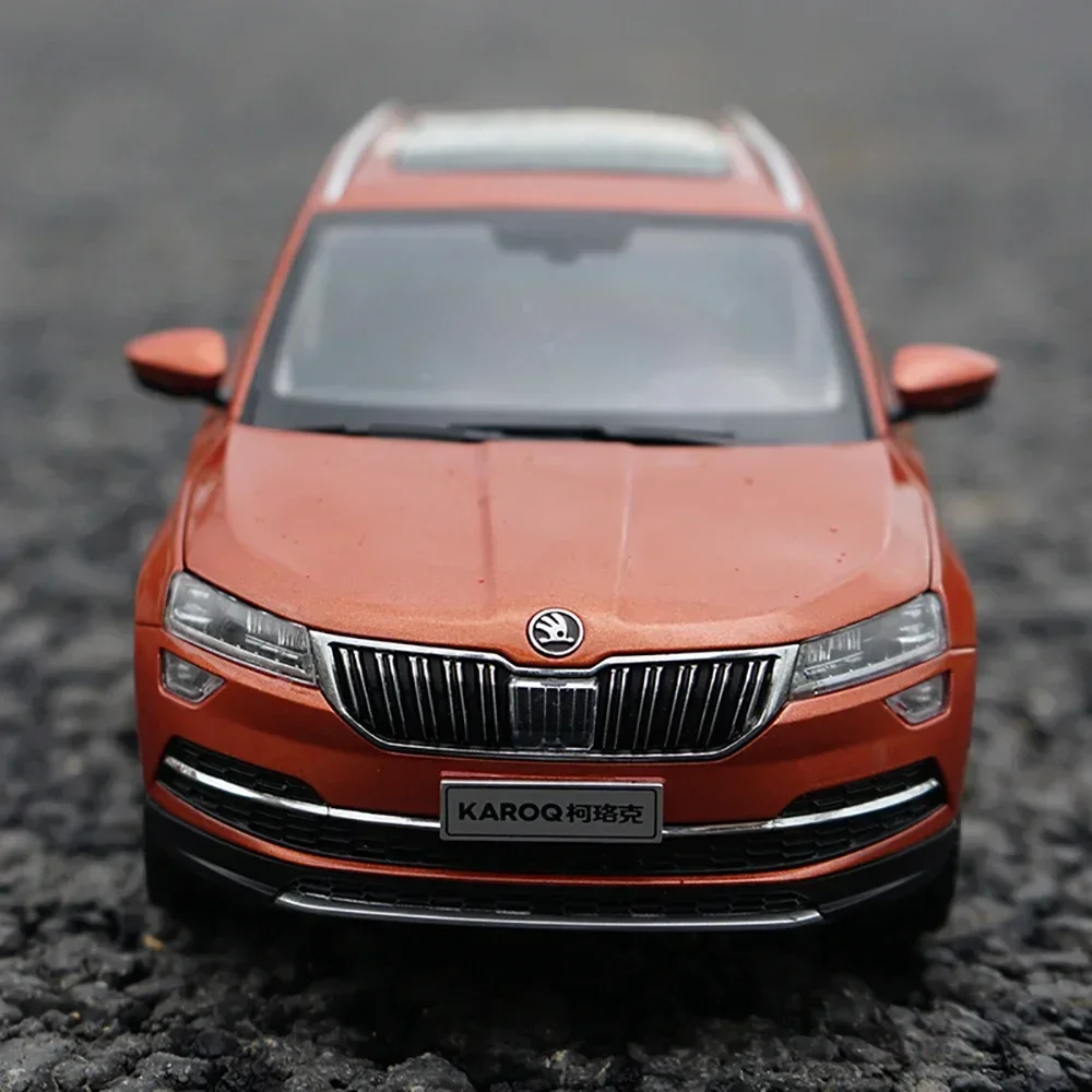 Volkswagen Skoda Karoq 1:18 Diecast Model 5 Volkswagen Skoda Karoq 1:18 Diecast Model - Image 5