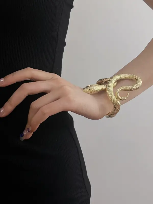 Gothic Snake-Shaped Cuff Bracelet for Everyone - Image 4