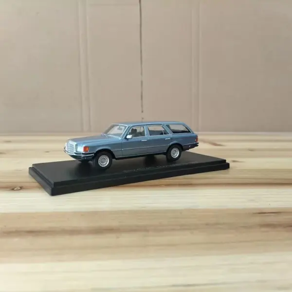 1976 Benz 450SEL 1:43 Scale Resin Model - Image 2