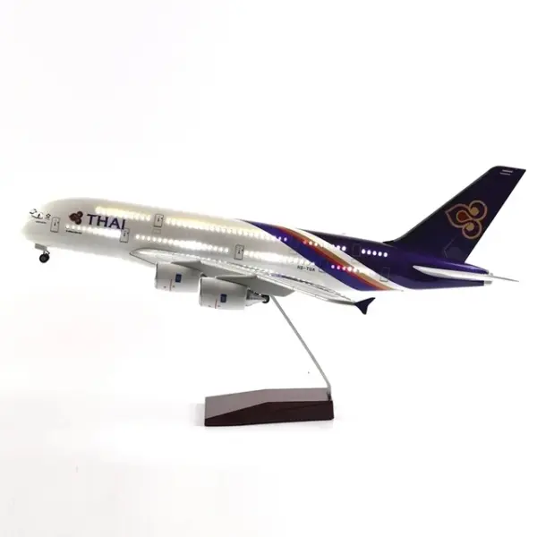 Airbus A380 Model Airplane with LED Light - Image 12