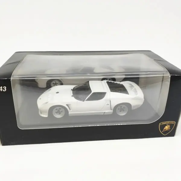 Lamborghini Miura SVJ Roadster 1981 Model Car - Image 5