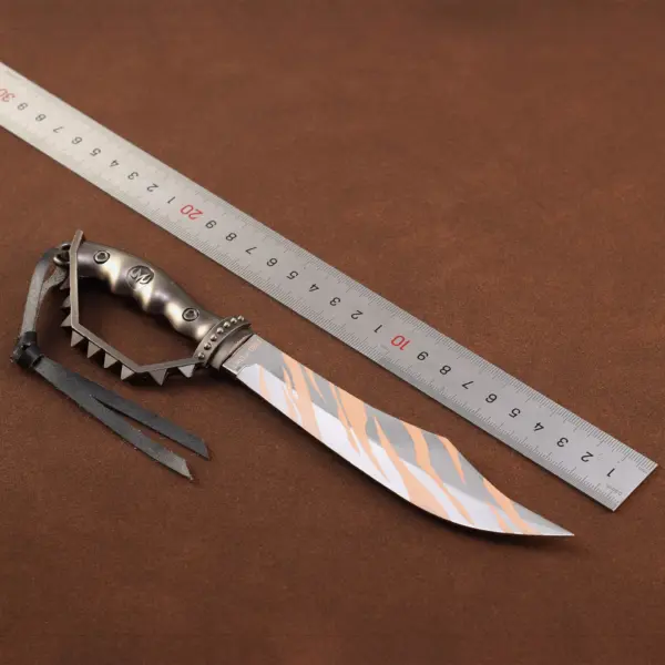 22cm Metal Tiger Tooth Model Knife - Image 3