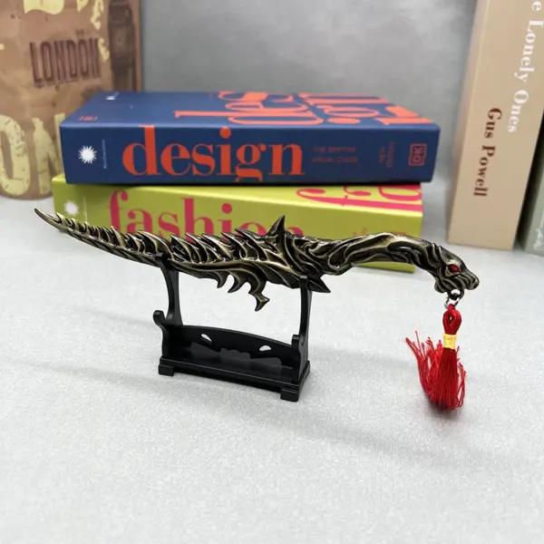 Reduvia Dagger Metal Replica 21cm Ornament - Image 4