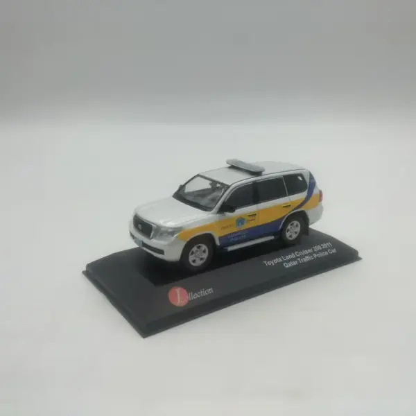 Toyota Land Cruiser 200 1:43 Alloy Model - Image 6