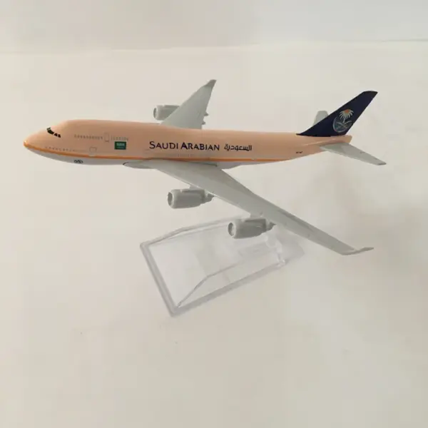 Airbus A380 Boeing 747 Diecast Model 1:400 - Image 14