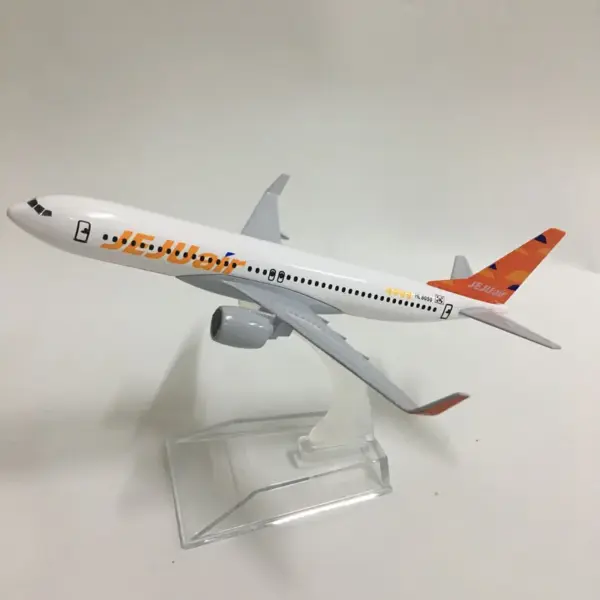 Korea JEJUAIR Airlines Boeing 737 Model Airplane - Image 5