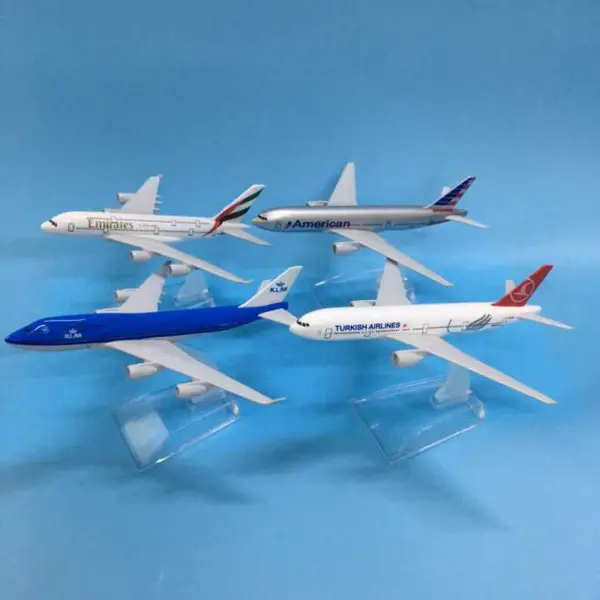 Siberia S7 Airbus A320 Diecast Model 1:400 - Image 5