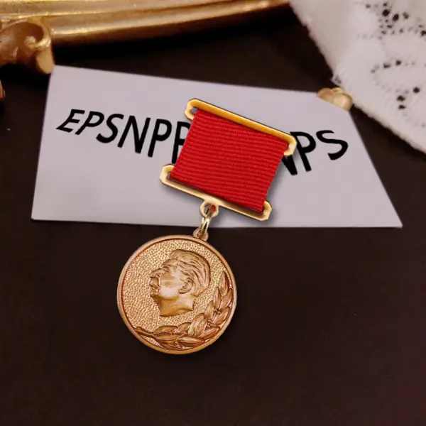 Stalin Prize 1st Class Medal Badge 1951 - Image 6
