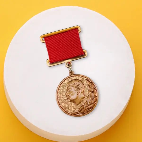 Stalin Prize 1st Class Medal Badge 1951 - Image 4