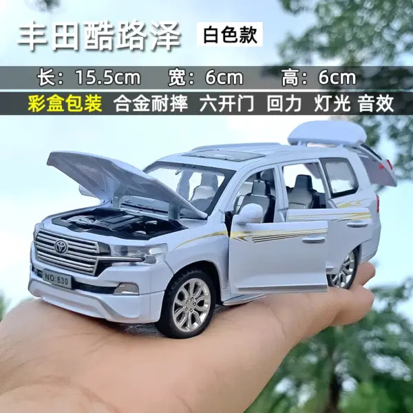1:32 Diecast Toyota Land Cruiser Model Car - Image 8