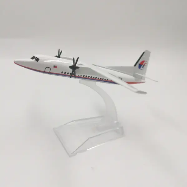 FK-50 1:400 Scale Diecast Aircraft Model - Image 6