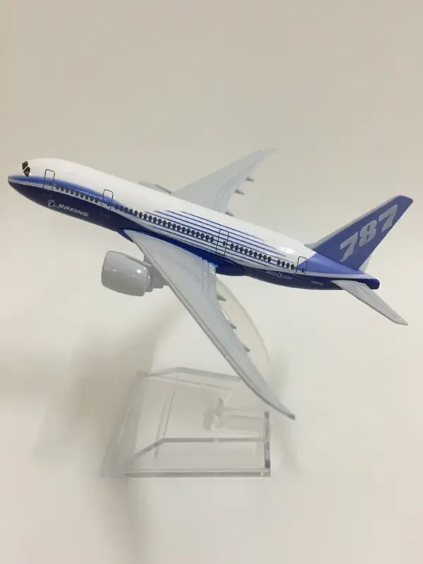 Airbus A380 Boeing 747 Diecast Model 1:400 - Image 35