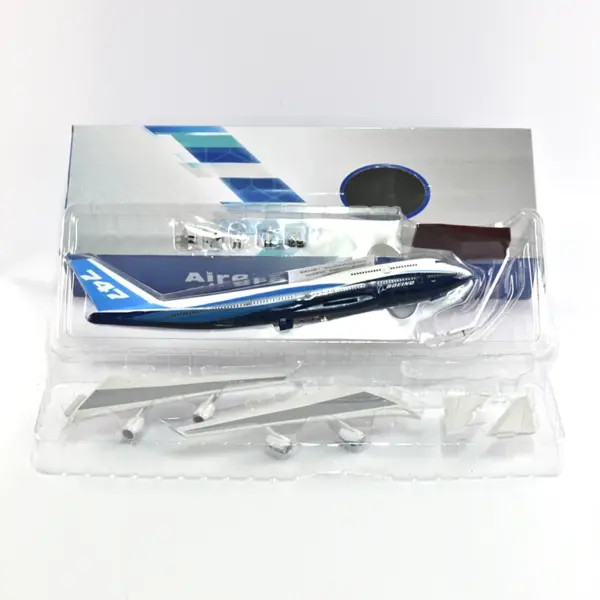 Original Boeing 747 Diecast Model Aircraft 1/160 - Image 6