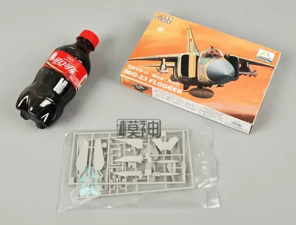 144 Scale Soviet MiG-23 FLOGGER Model Kit - Image 2